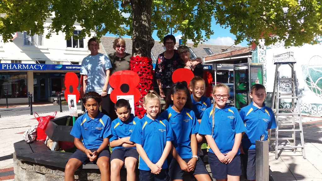 Huntly poppy tree 20170407_140339 - 16x9 crop Huntly 'Poppy Tree'