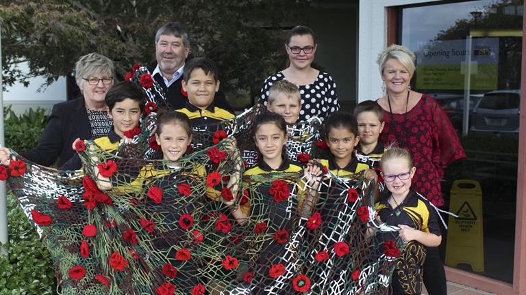Taupiri School children with Waikato District Mayor and the Council's Placemaking team