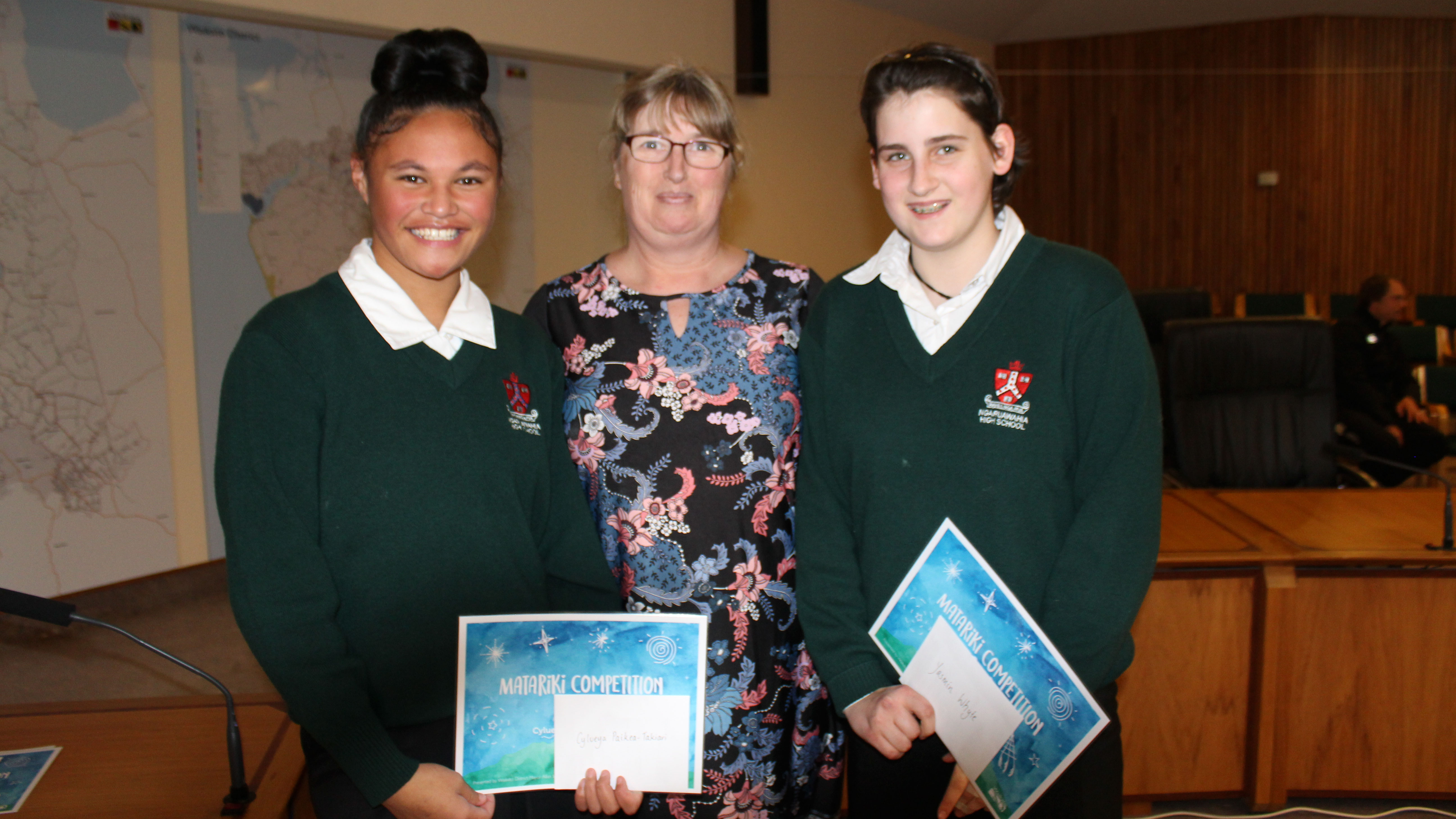 Cylueya Paikea Takiari and Jasmine Dahm with their teacher