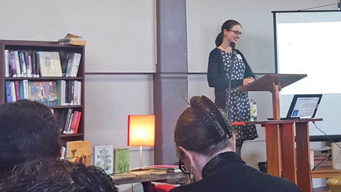  Melanie Chivers from the University of Waikato address the LIANZA Conference in Raglan.