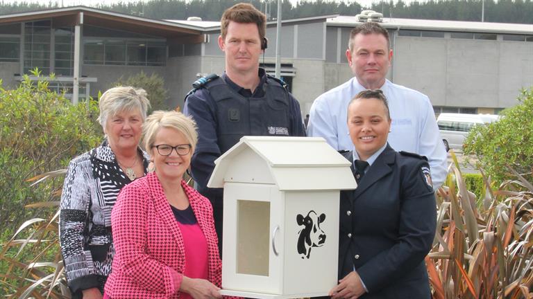 Little library presented to Council staff at Spring Hill Corrections Facility 018