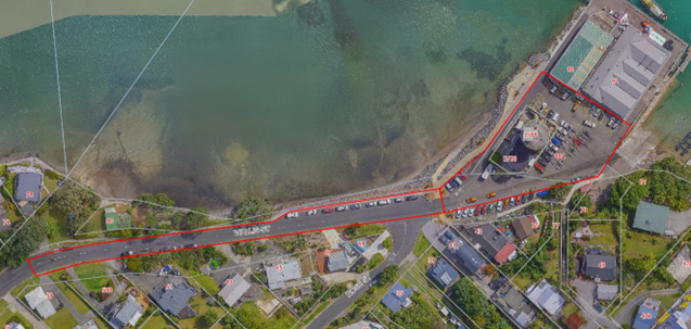 Map of Raglan Wharf Precinct and Wallis Street showing closed areas