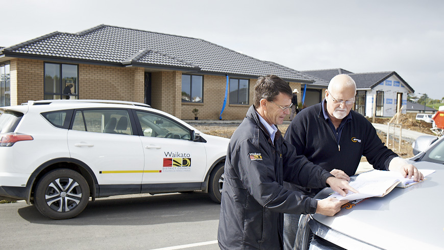 WDC inspects new housing in Te Kauwhata