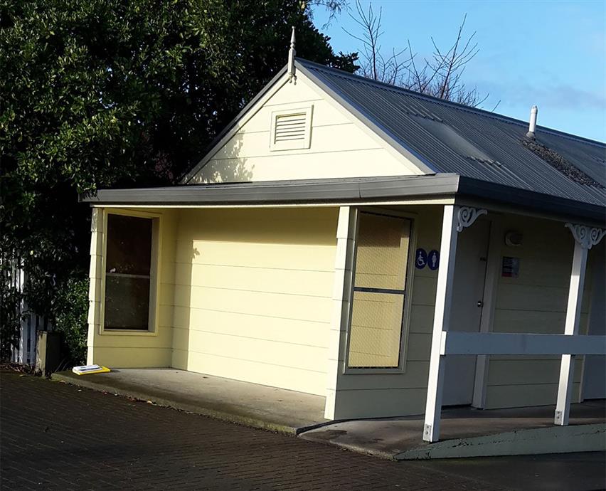 Pokeno-little-library