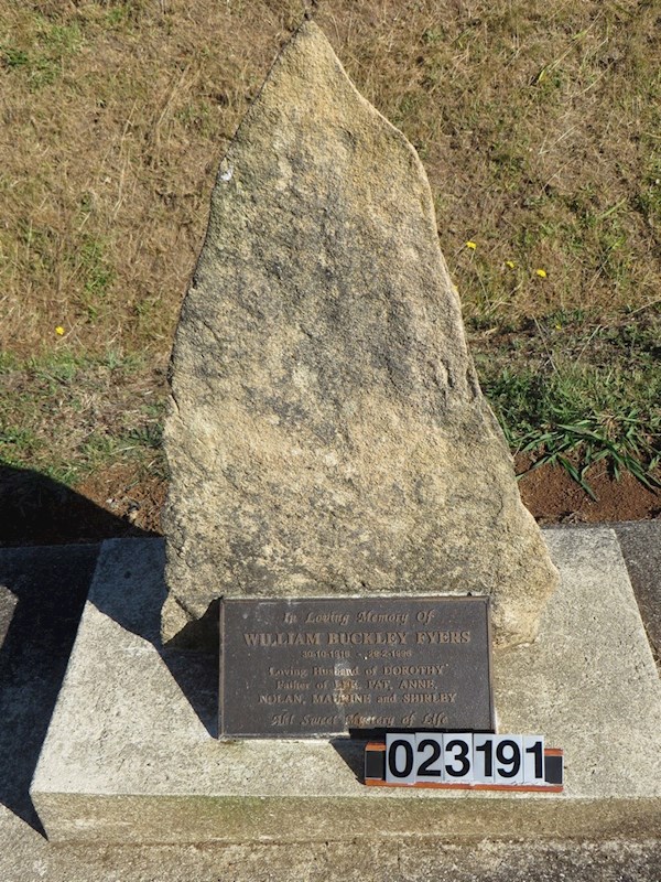 In loving memory of William Buckley Fyers 30-10-1916  28-2-1996 Loving Husband of Dorothy Father of Lee, Pat, Anne, Nolan, Maurine and Shirley Ahl Sweet Mystery of Life ? In loving memory of William Buckley Fyers 30-10-1916  28-2-1996 Loving Husband of Dorothy Father of Lee, Pat, Anne, Nolan, Maurine and Shirley Ahl Sweet Mystery of Life : Fyers, William Buckley